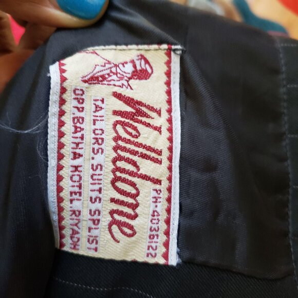 Tailored Pinstripe Pant Suit sz 44 - Picture 12 of 13